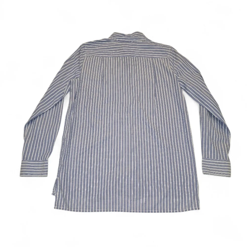 GAP Blue and White Boyfriend Shirt - Picture 5 of 5